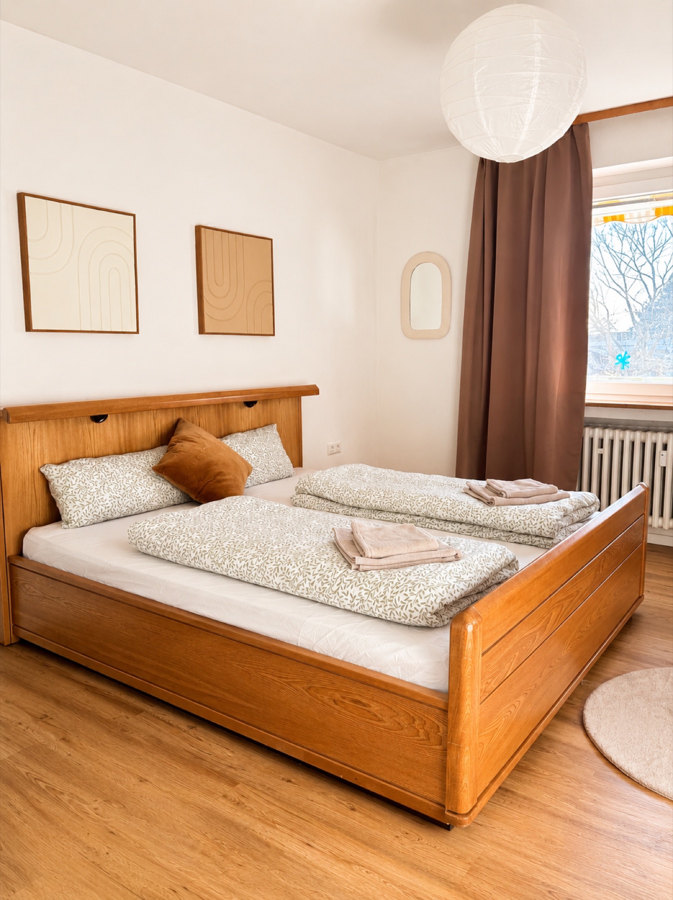 Erstes Schlafzimmer